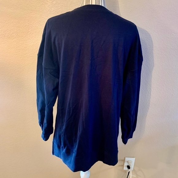 NEW Sweatshirt Medium Navy Blue V-Neck Long-Sleeved Basic Top NWOT! - Picture 9 of 13